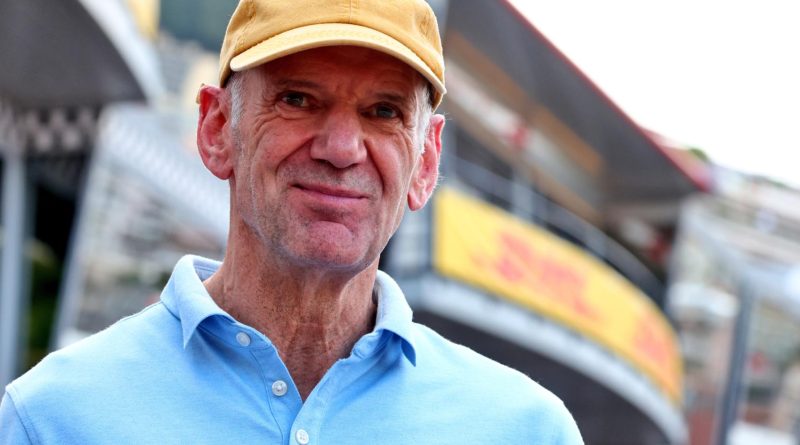 Adrian Newey devient directeur technique d'Aston Martin F1.
