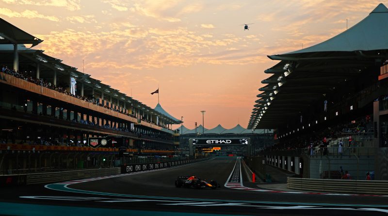 Le Grand Prix d'Abu Dhabi au crépuscule, cadre du final du championnat du monde