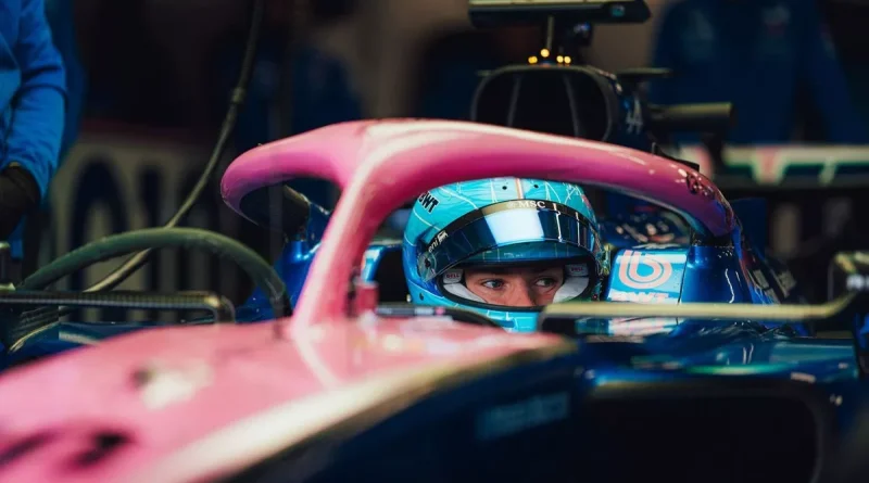 Pierre Gasly dans son stand lors de ses premiers essais à Barcelone avec la nouvelle Alpine