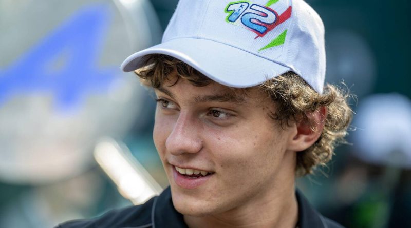 Kimi Antonelli à Bahreïn lors des essais 2026