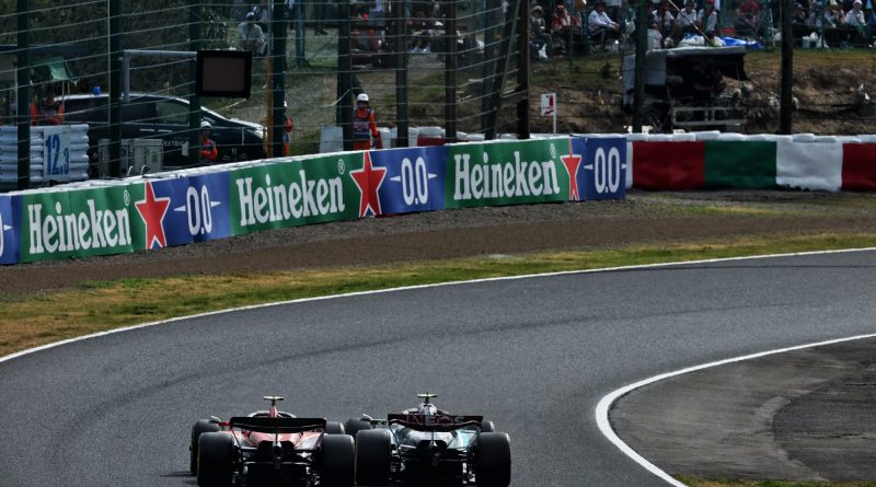 Une manœuvre de dépassement entre 2 formule 1 en 2025