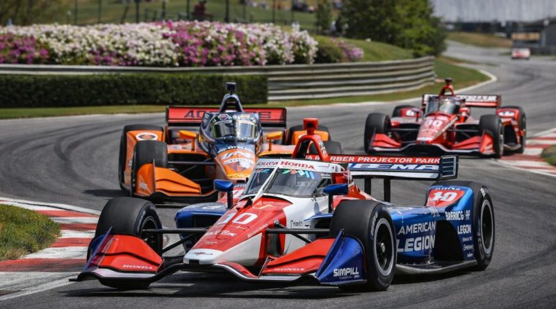 Le peloton en piste à Barber Park pour les essais libres 2 du GP IndyCar d'Alabama
