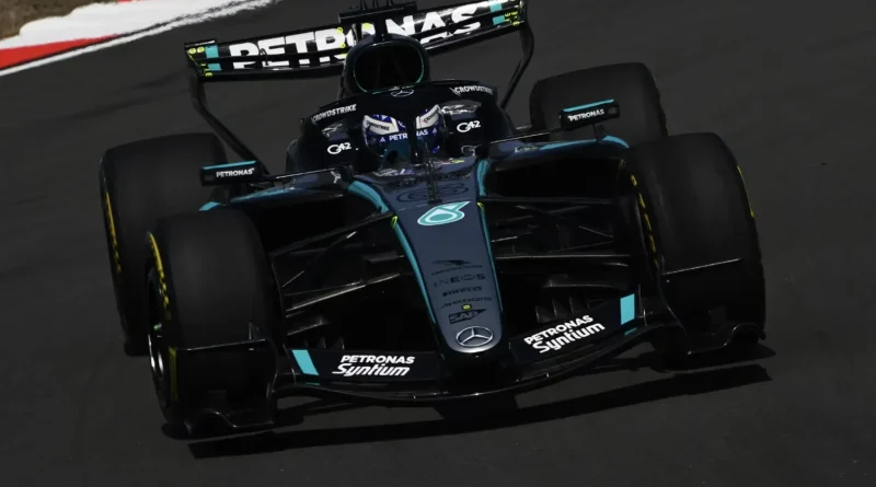 George Russell a signé la pole position de la course Sprint à Shanghai