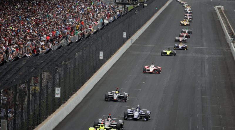 Course sur l'ovale d'Indianapolis pour l'Indy 500