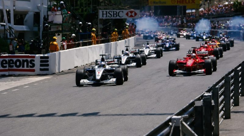 Le départ du GP de Monaco en 1999 avec Schumacher et Hakkinen en première ligne