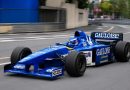 Olivier Panis qui s'apprête à remporter le Grand Prix de Monaco 1996 sur sa Ligier Mügen Honda